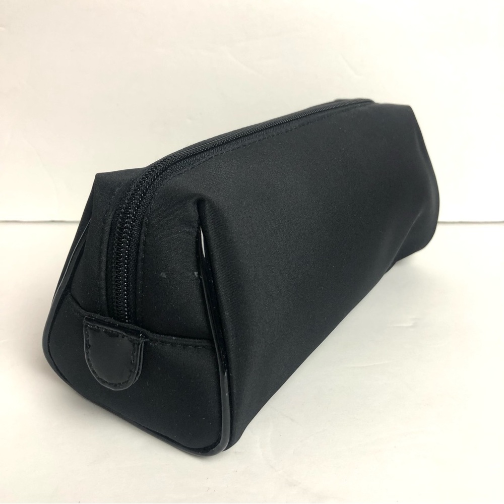 CHANEL Parfums Zipper Closure Nylon Cosmetic Bag with RED logo lining. - Picture 5 of 7